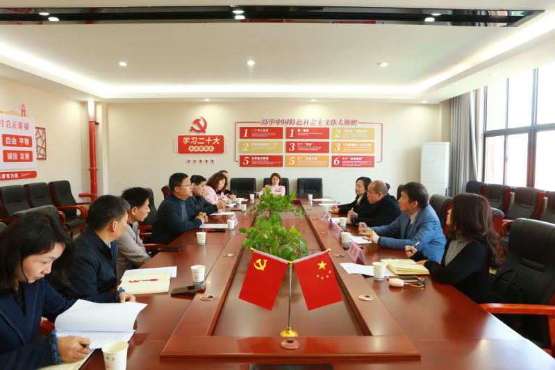 赤壁市第一初级中学班级教育创新...